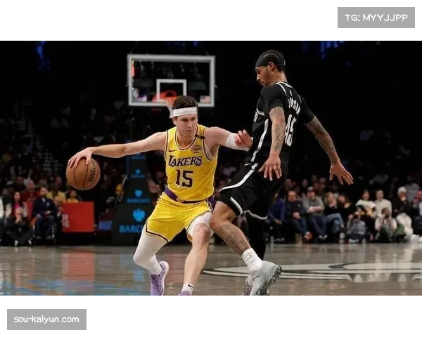 里夫斯复出贡献15分 湖人后卫伤愈回归状态佳